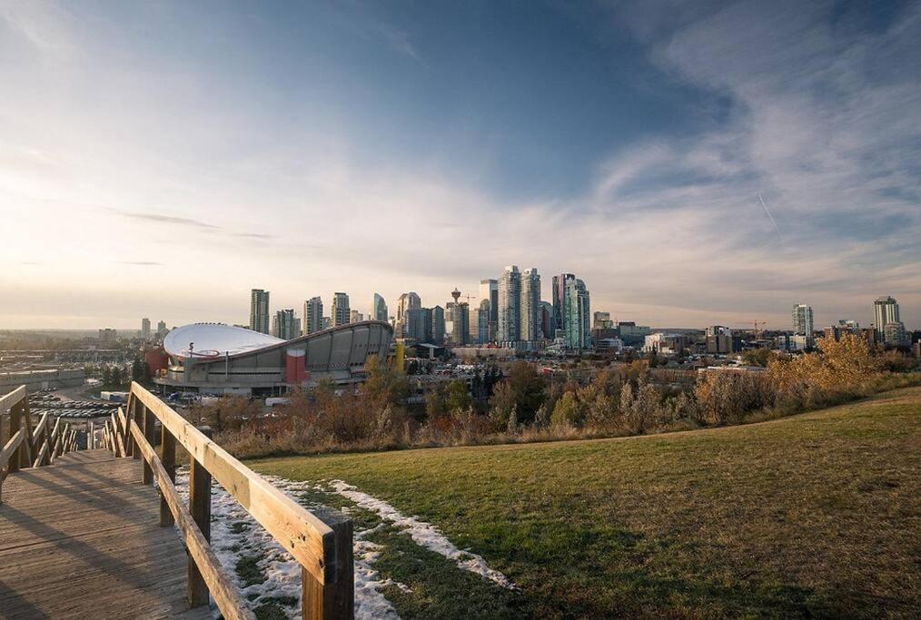 Apartment Elegant Townhouse In The Heart Of Calgary